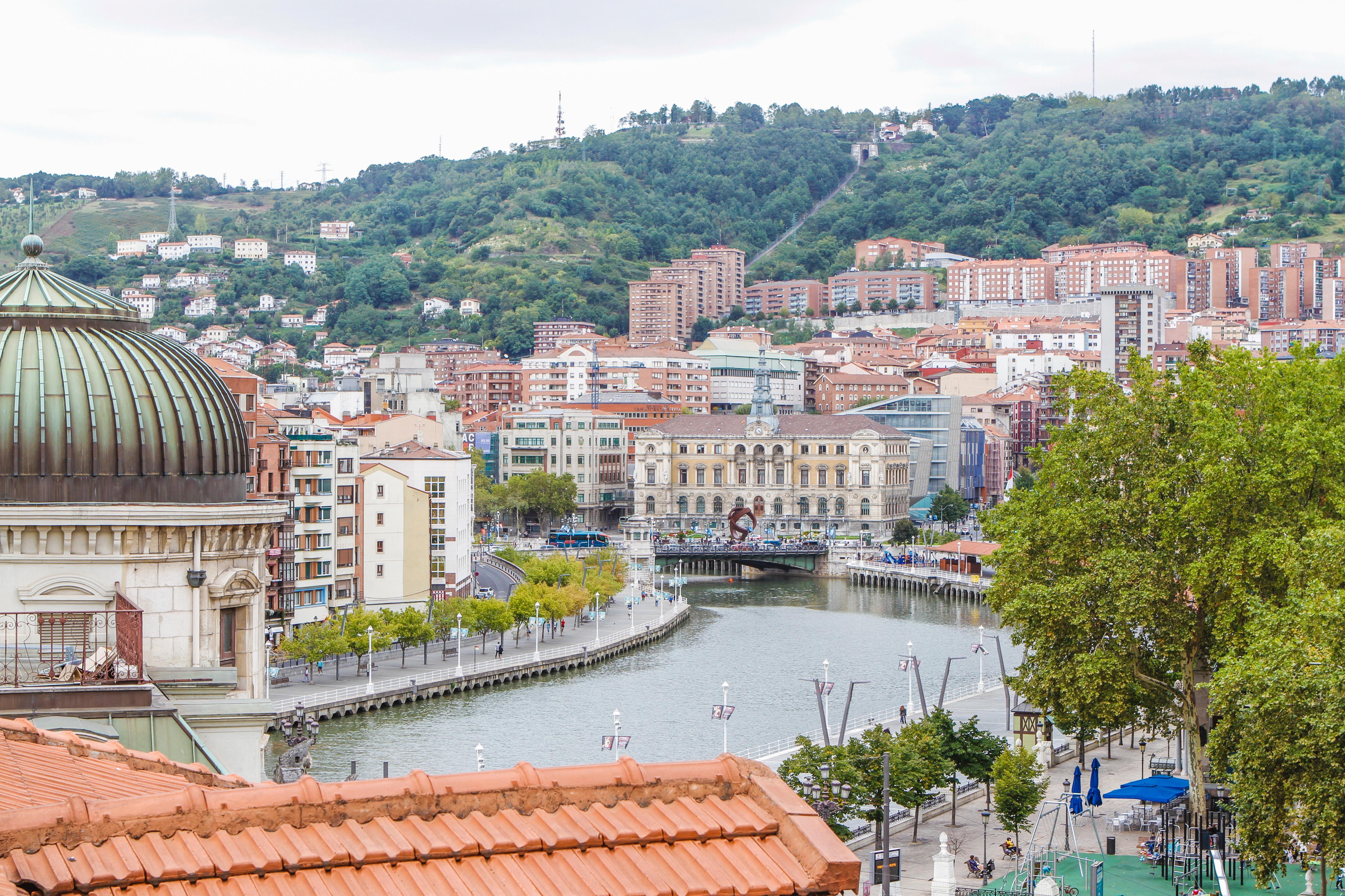 Petit Palace Arana Bilbao Exterior photo