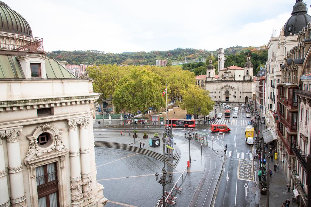 Petit Palace Arana Bilbao Exterior photo